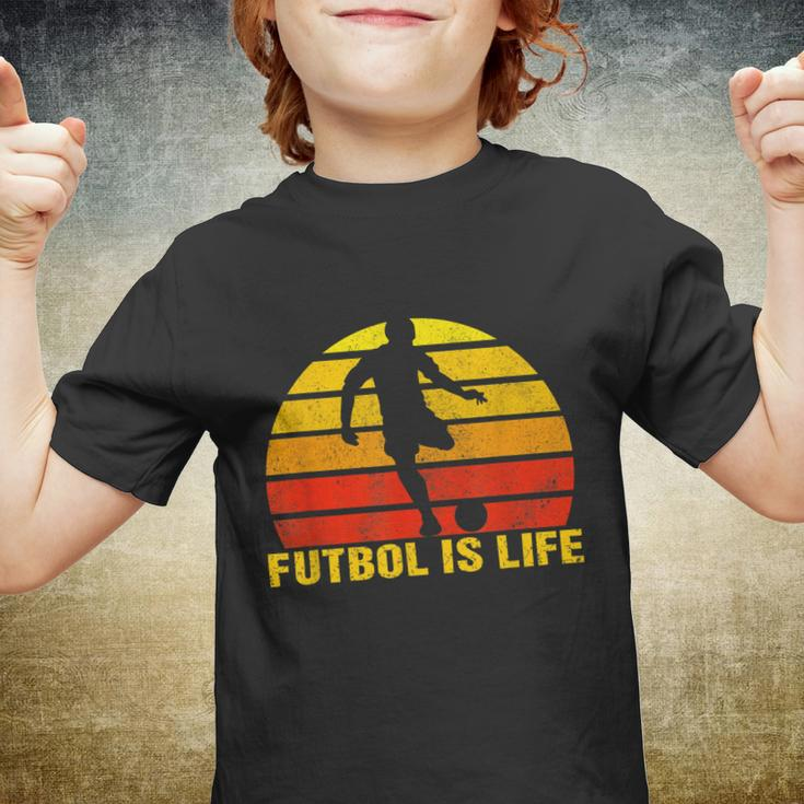 Futbol Is Life Vintage Soccer Player Sports Futbol Youth T-shirt