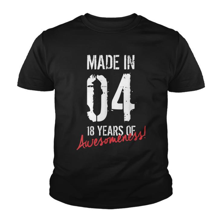 18Th Birthday Boys Girls Awesome Since 2004 18 Year Old  Youth T-shirt