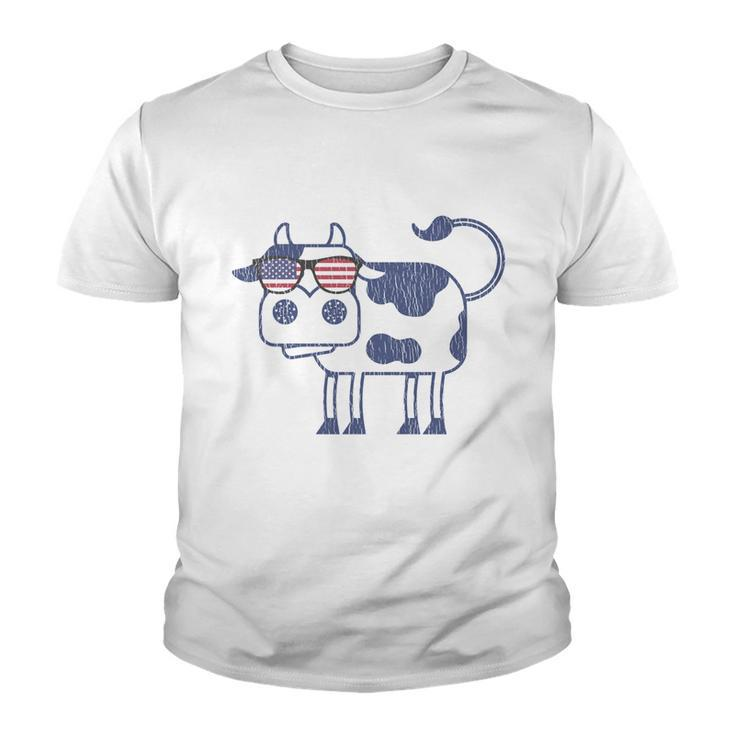 Retro Cow Merica Patriotic Us Flag 4Th Of July Farm Rancher Gift Youth T-shirt
