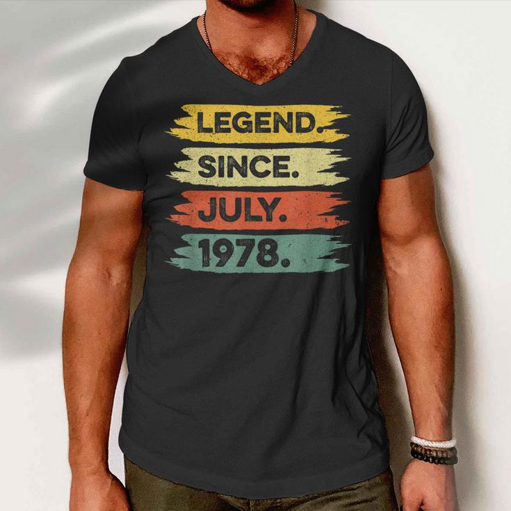 44Th Birthday Retro Vintage Legend Since July 1978 Men V-Neck Tshirt