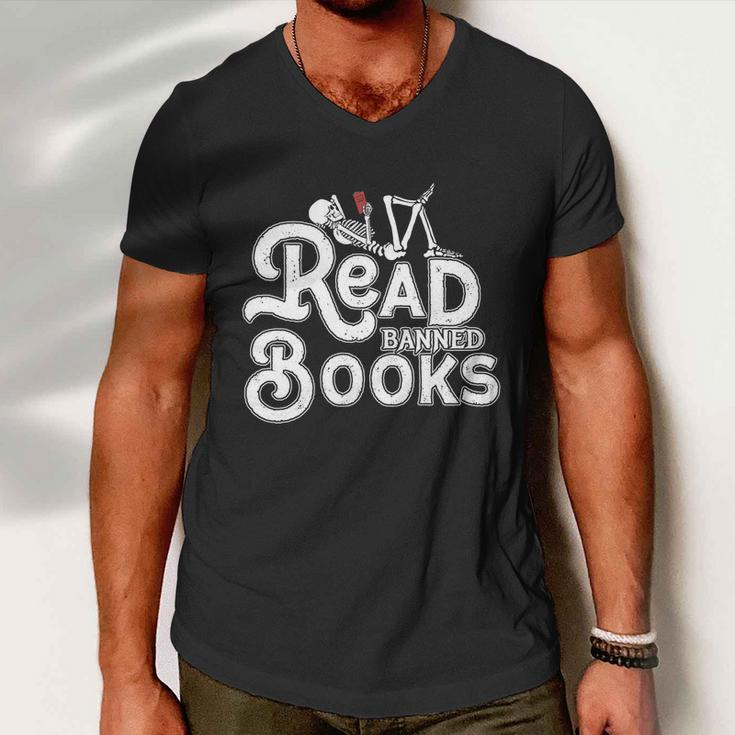 I Read Banned Books Shirt Reading Bookworm Men V-Neck Tshirt