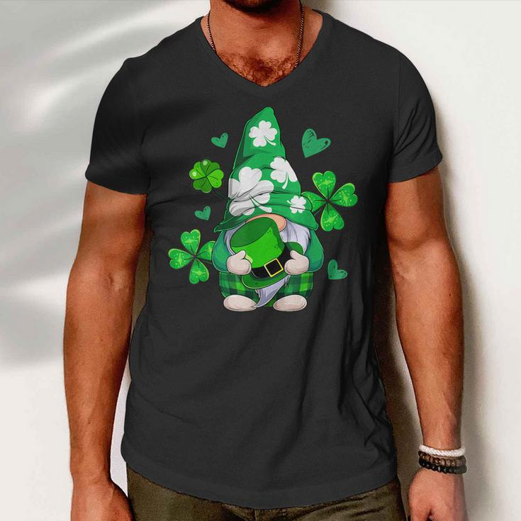 Love Gnomes Irish Shamrock St Patricks Day Four Leaf Clover Men V-Neck Tshirt