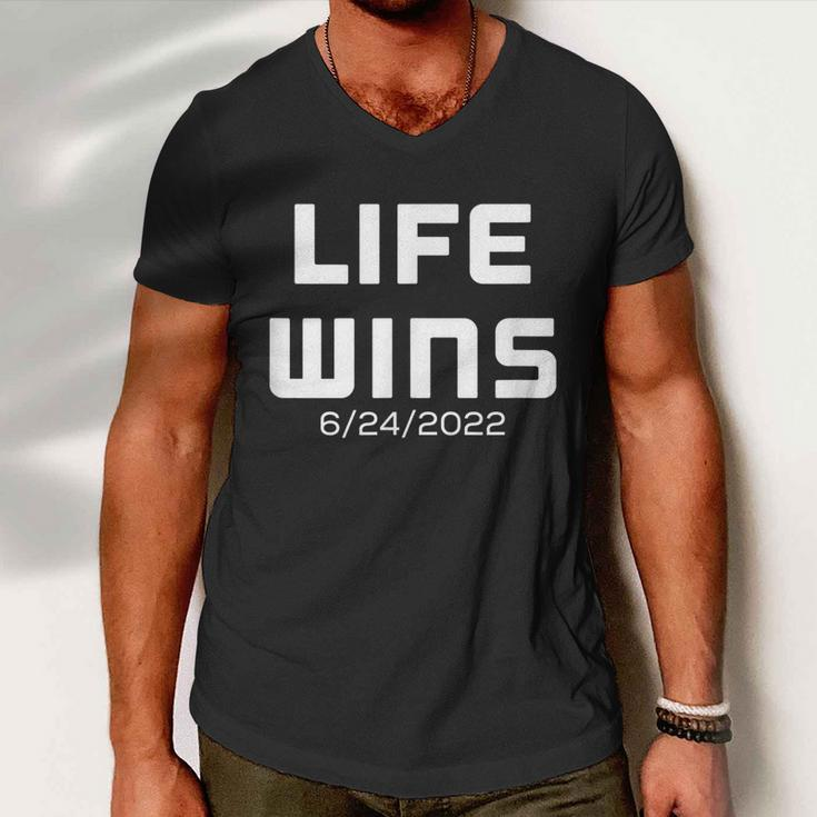 Pro Life Movement Right To Life Pro Life Advocate Victory V3 Men V-Neck Tshirt