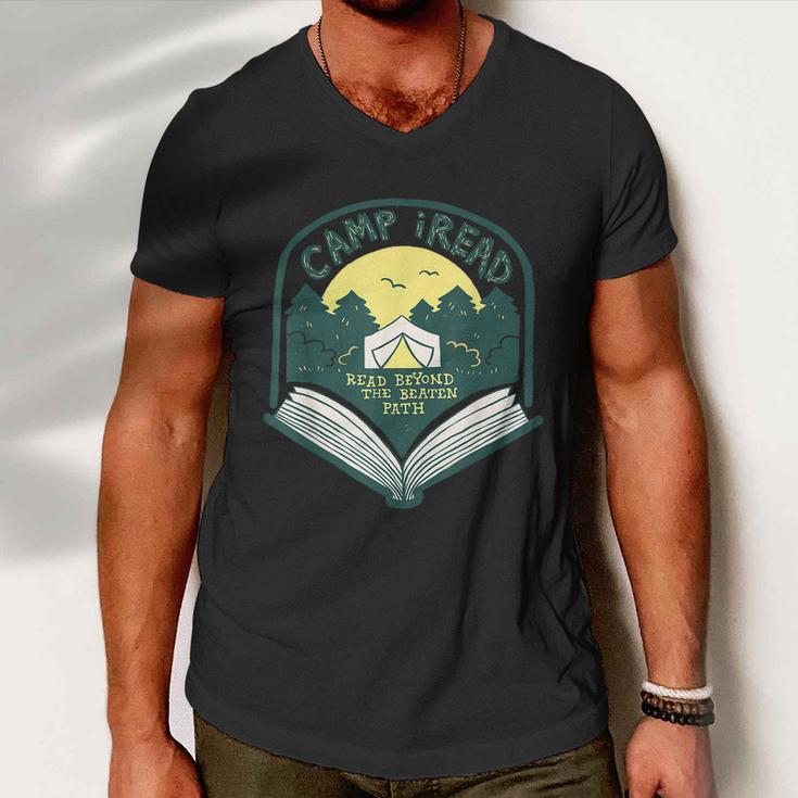 Summer Camp 2022 Read Beyond The Beaten Path Stem Teacher Men V-Neck Tshirt