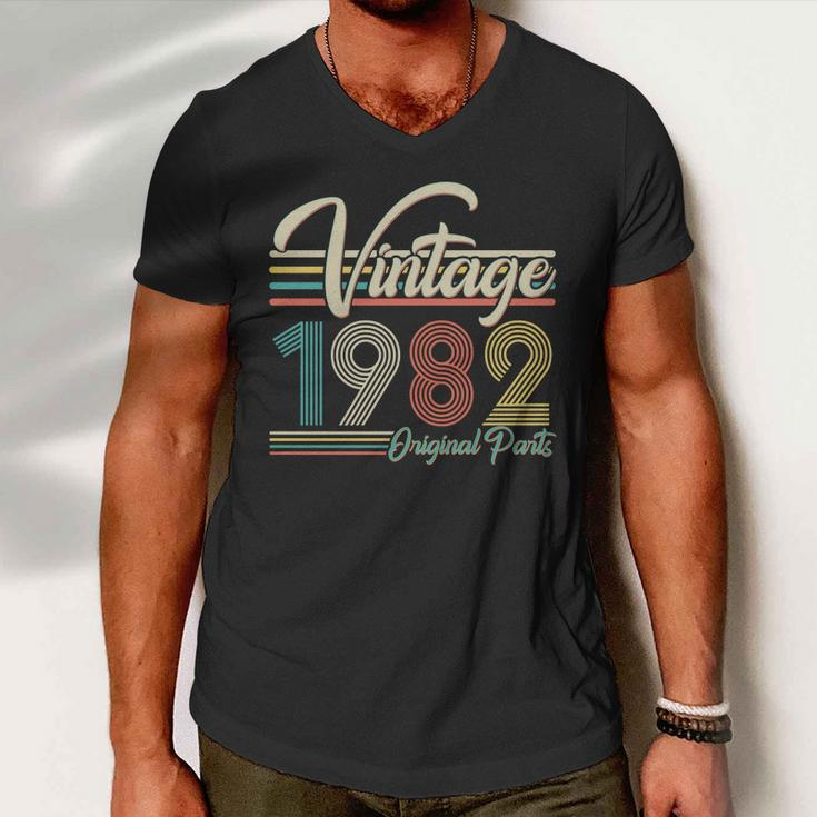 Vintage 1982 Original Parts 40Th Birthday Men V-Neck Tshirt