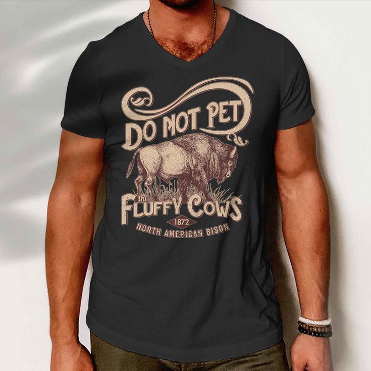 Vintage Do Not Pet The Fluffy Cows Men V-Neck Tshirt