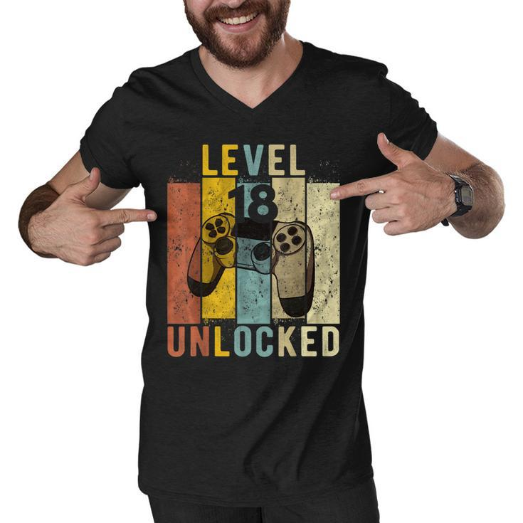 18Th Birthday Level 18 Unlocked Video Gamer Gift   Men V-Neck Tshirt
