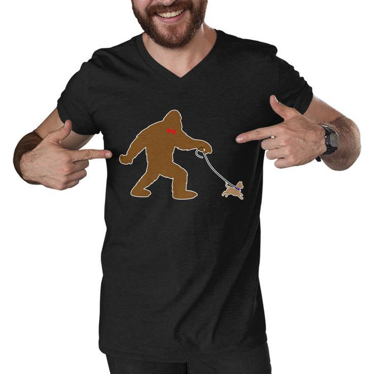 Bigfoot Walking Chihuahua Dog Men V-Neck Tshirt