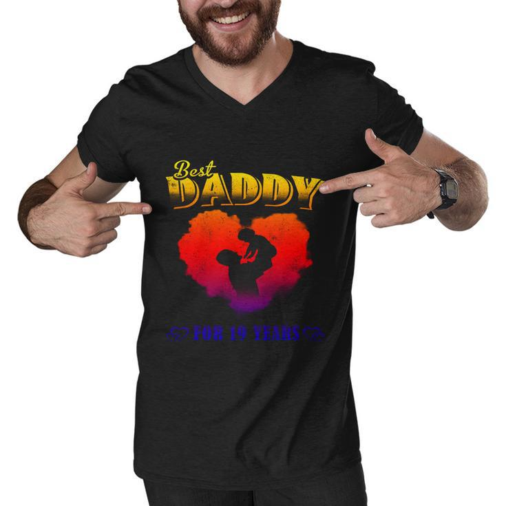 Father Baby Best Dad Daddy For 19 Years Happy Fathers Day Gift Graphic Design Printed Casual Daily Basic Men V-Neck Tshirt