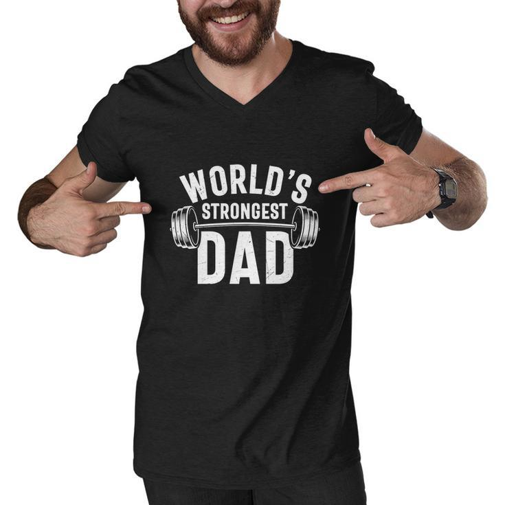 Fathers Day Funny Worlds Strongest Dad Bodybuilder Men V-Neck Tshirt