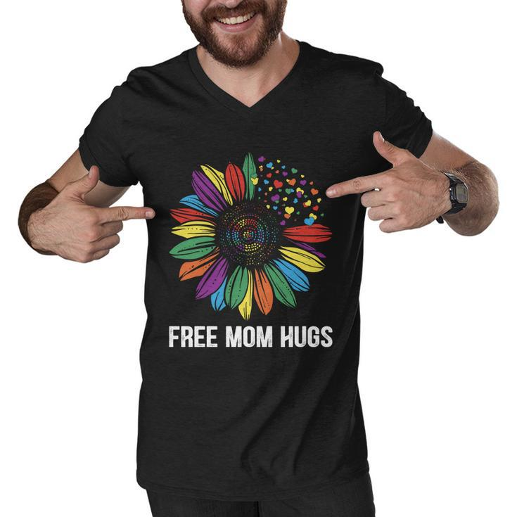 Free Mom Hugs Daisy Lgbt Pride Month Men V-Neck Tshirt