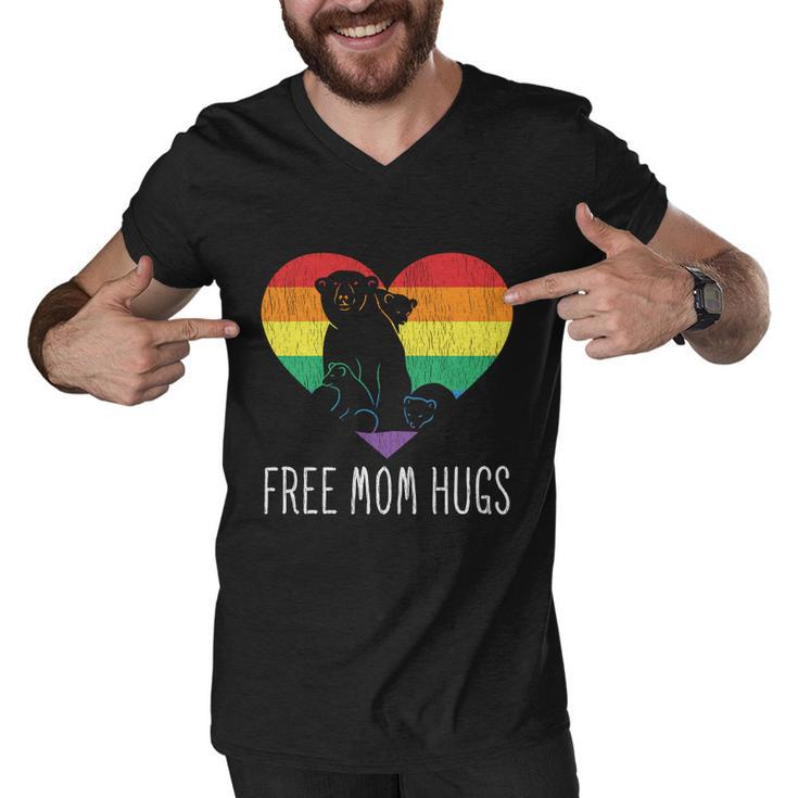 Free Mom Hugs Mama Bear Proud Mother Parent Pride Lgbt Mom Cute Gift Men V-Neck Tshirt