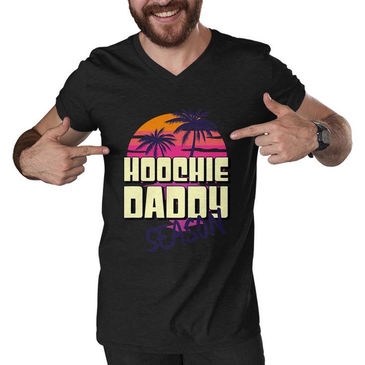 Hoochie Daddy Season Summer Beach Retro Fathers Day Gift Men V-Neck Tshirt