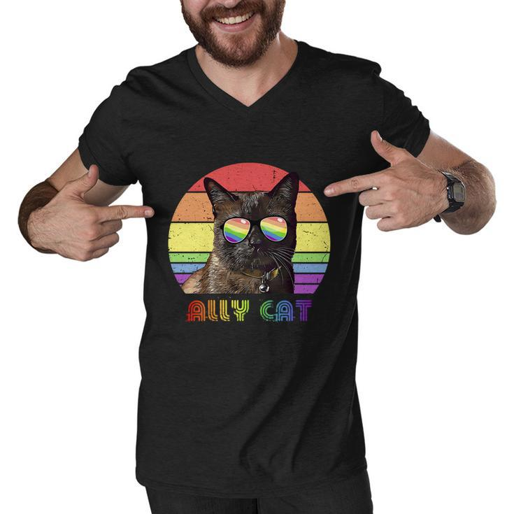 Lgbtq Ally Cat Rainbow Gay Pride Flag Lgbt Gift Men V-Neck Tshirt