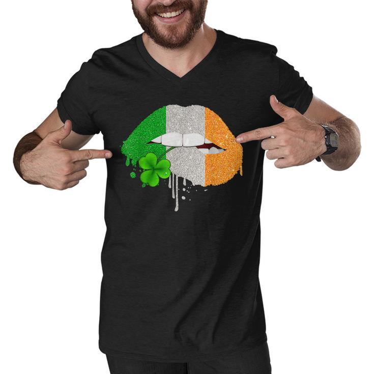 Lips Sexy Green Irish Leopard Flag Shamrock St Patricks Day  Men V-Neck Tshirt