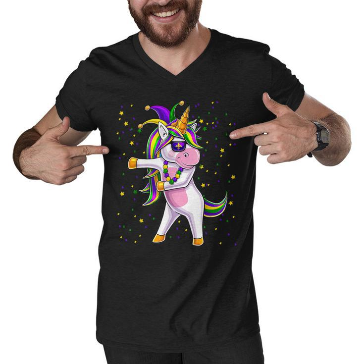 Mardi Gras Flossing Unicorn Jester Hat  Unicorn Gifts  Men V-Neck Tshirt
