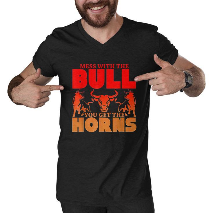 Mess With The Bull You Get The Horns Men V-Neck Tshirt