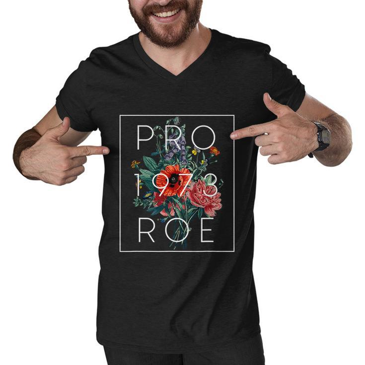 Mind Your Own Uterus Floral Flowers Pro Roe 1973 Pro Choice Men V-Neck Tshirt