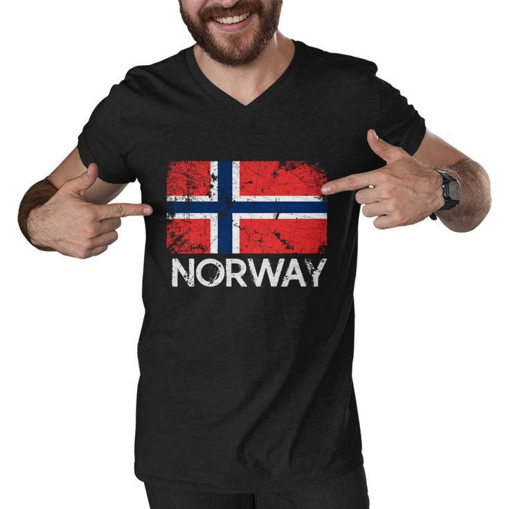Norwegian Flag Meaningful Gift Vintage Made In Norway Gift Men V-Neck Tshirt
