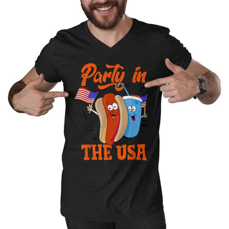 Party In The Usa  Hot Dog Love Usa Funny Fourth Of July  Men V-Neck Tshirt