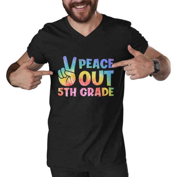 Peace Out 5Th Grade 2022 Graduate Happy Last Day Of School Funny Gift Men V-Neck Tshirt