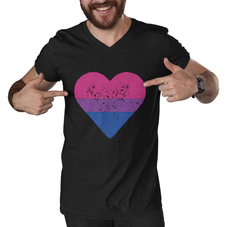 Pocket Lgbt Flag Gay Pride Rainbow Heart Lgbt Men V-Neck Tshirt