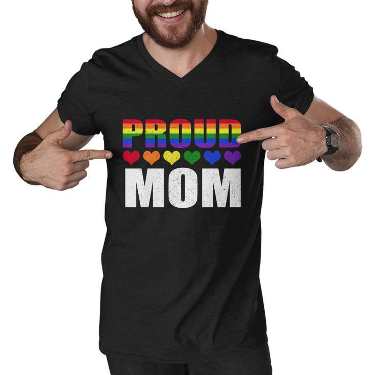Proud Mom Lgbtmeaningful Giftq Gay Pride Ally Lgbt Parent Rainbow Heart Gift Men V-Neck Tshirt