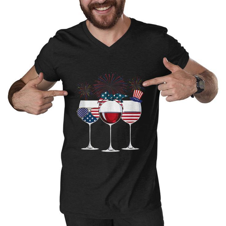 Red White And Blue Wine Glass 4Th Of July Men V-Neck Tshirt