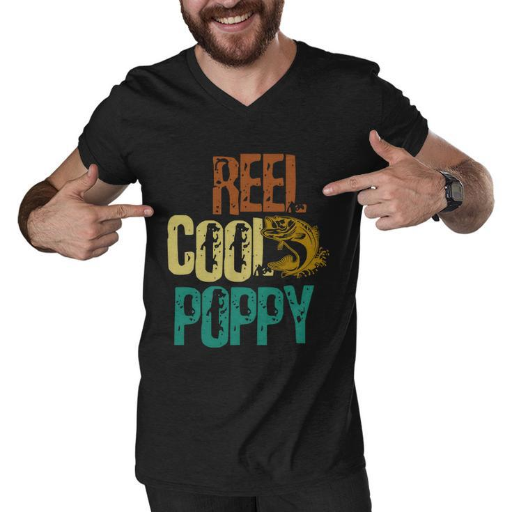 Reel Cool Poppy Vintage Fishing Men V-Neck Tshirt