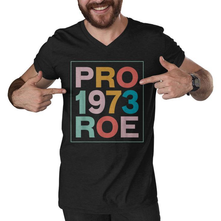 Retro 1973 Pro Roe Pro Choice Feminist Womens Rights  Men V-Neck Tshirt