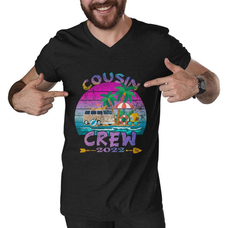 Retro Cousin Crew Vacation 2022 Beach Trip Family Matching Gift Men V-Neck Tshirt