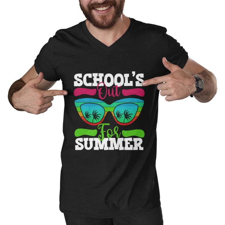 Summer Break 2022 Retro Summer Break Schools Out For Summer Cool Gift Men V-Neck Tshirt