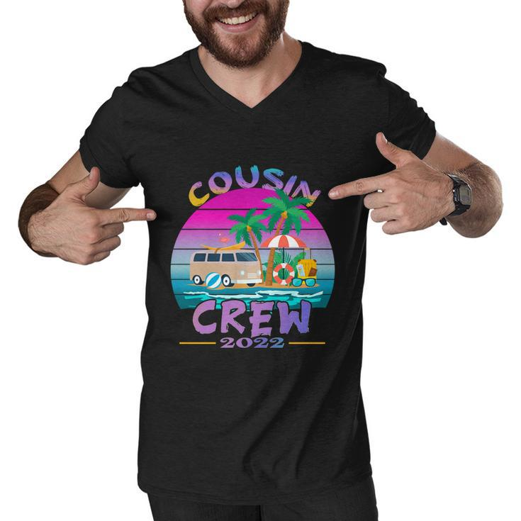Sunset Cousin Crew Vacation 2022 Beach Cruise Family Reunion Cute Gift Men V-Neck Tshirt