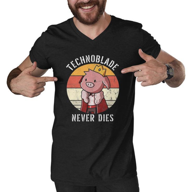 Technoblade Pig Rip Technoblade Agro Technoblade Never Dies Gift Men V-Neck Tshirt