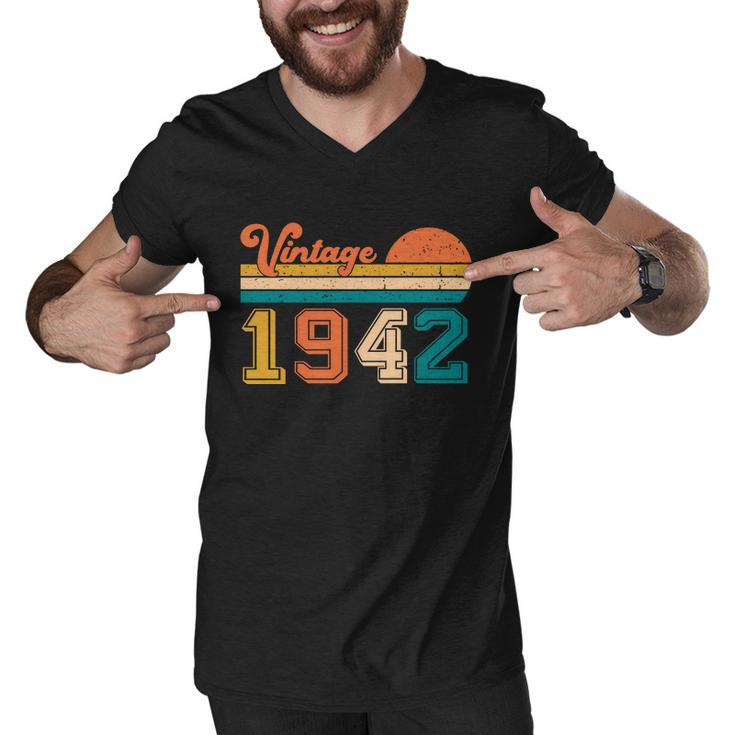 Vintage 1942 Retro Funny 80Th Birthday Gift Men V-Neck Tshirt