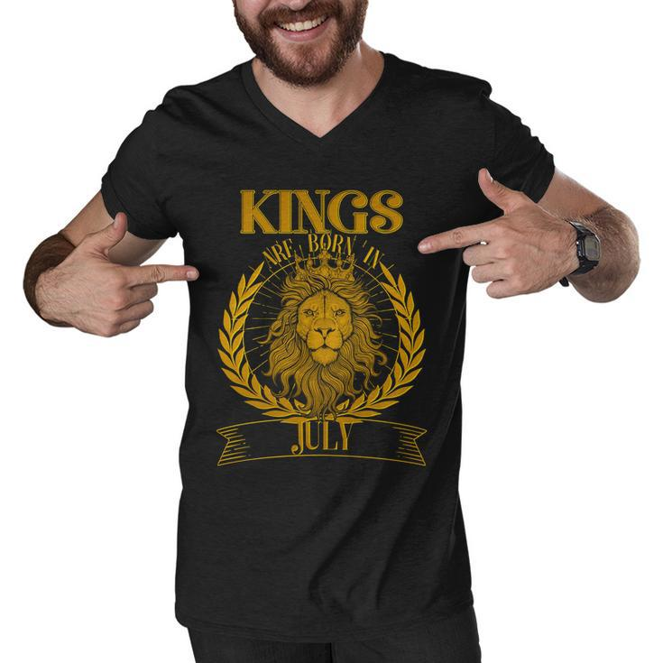Vintage Lion Kings Are Born In July Graphic Design Printed Casual Daily Basic Men V-Neck Tshirt