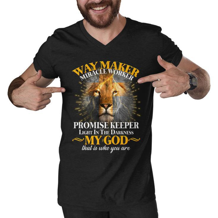 Way Maker Miracle Worker Lion Men V-Neck Tshirt