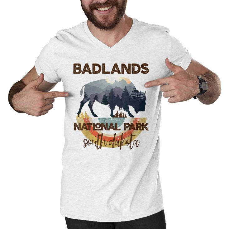 Badlands National Park Vintage South Dakota Yellowstone Gift  Men V-Neck Tshirt