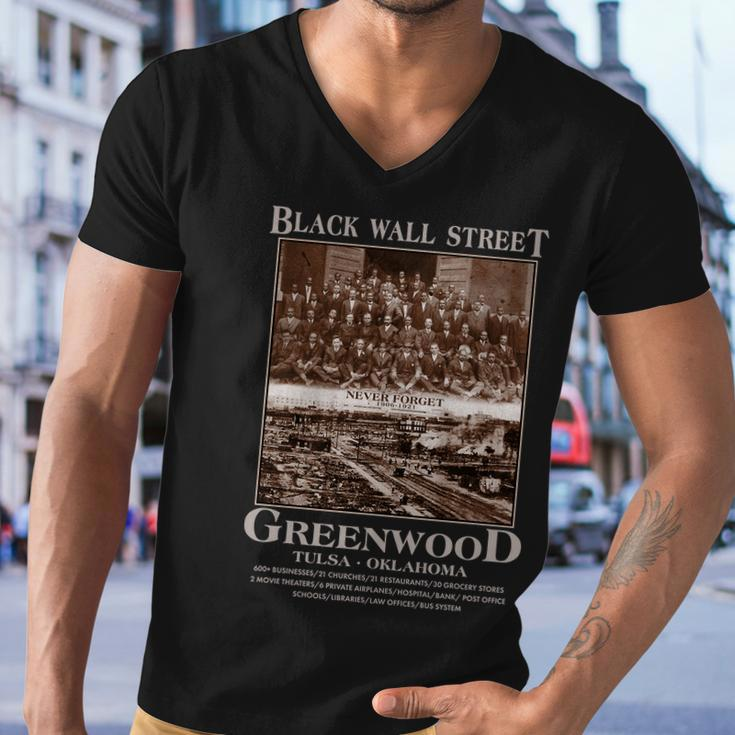 Black Wall Street Never Forget Greenwood Tulsa Oklahoma Tshirt Men V-Neck Tshirt