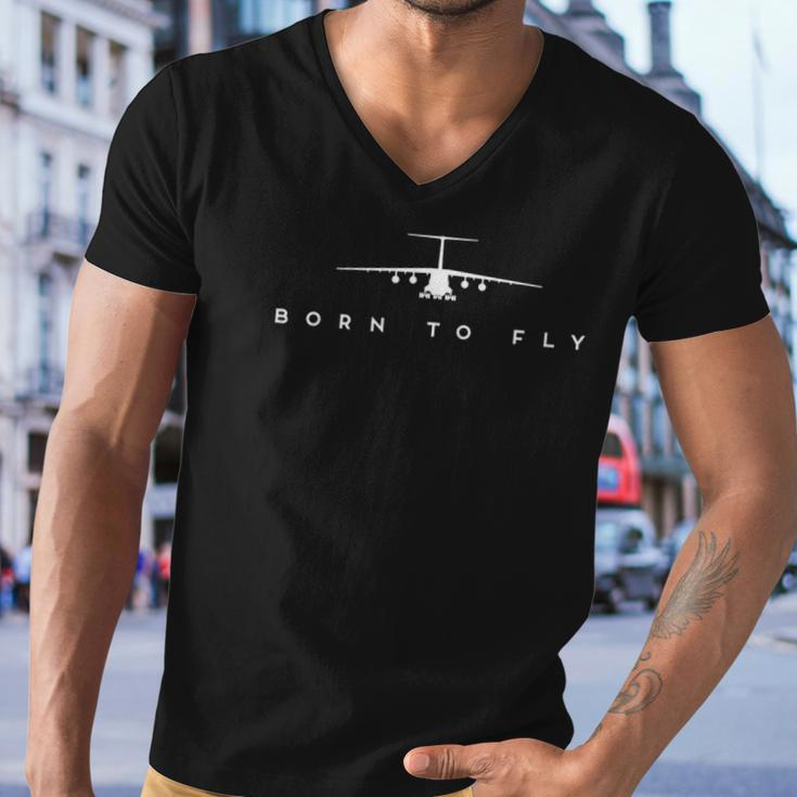 Born To Fly &8211 C-17 Globemaster Pilot Gift Men V-Neck Tshirt