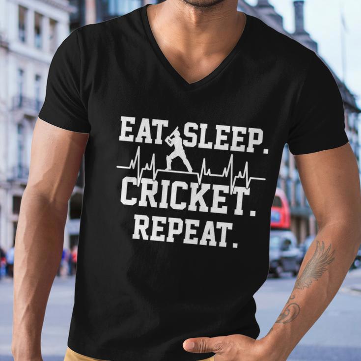 Cricket Player Gift Cool Gift Men V-Neck Tshirt