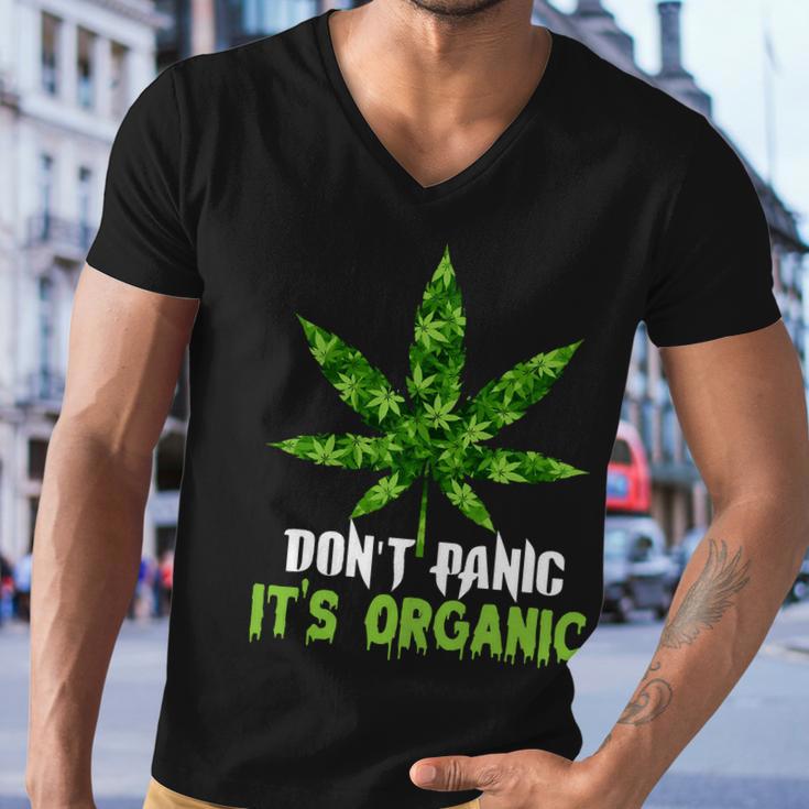 Dont Panic Its Organic Medical Marijuana Tshirt Men V-Neck Tshirt