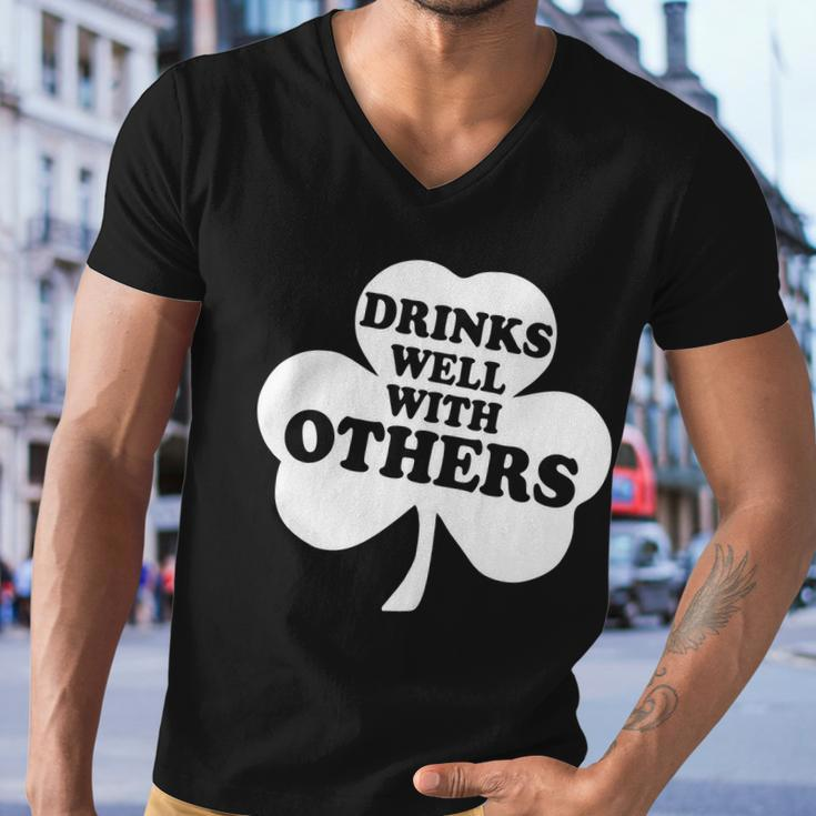 Drinks Well With Others Funny St Patricks Day Drinking Men V-Neck Tshirt