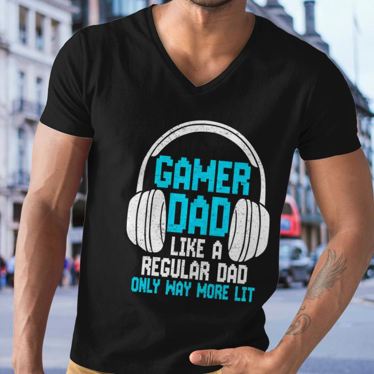 Fathers Day Funny Gamer Dad Men V-Neck Tshirt