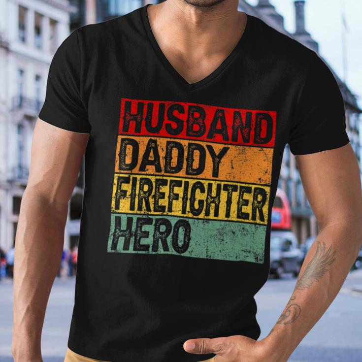 Firefighter Retro Vintage Husband Daddy Firefighter Fathers Day Dad Men V-Neck Tshirt
