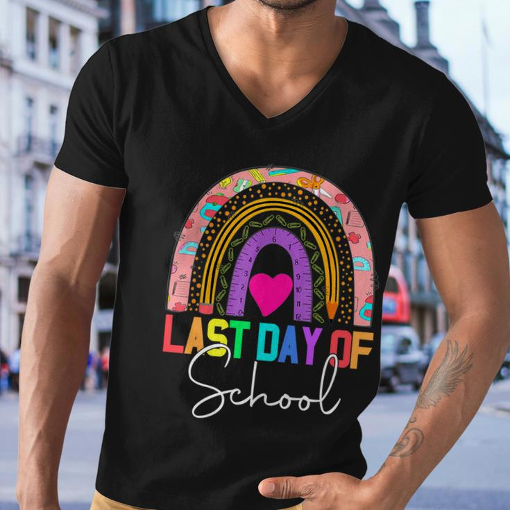 Happy Last Day Of School Teacher Student Graduation Rainbow Gift V3 Men V-Neck Tshirt