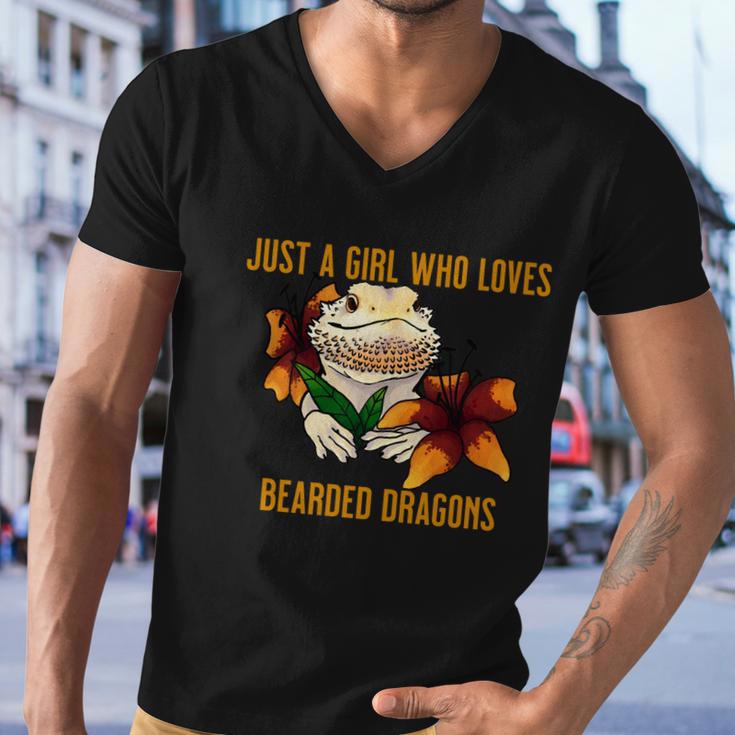 Just A Girl Who Loves Bearded Dragons Men V-Neck Tshirt