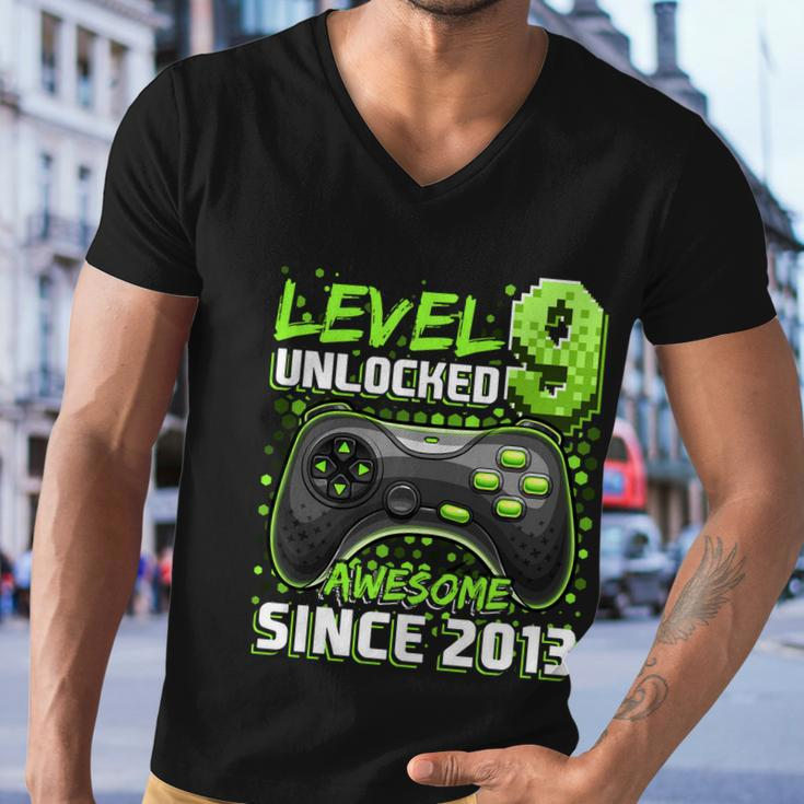 Level 9 Unlocked Awesome 2013 Video Game 9Th Birthday Gift V2 Men V-Neck Tshirt