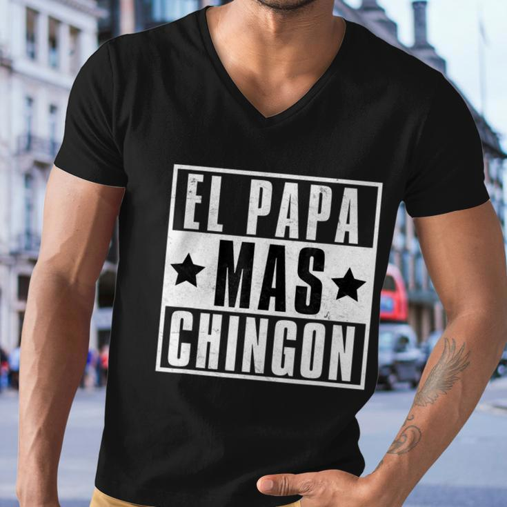 Mens El Papa Mas Chingon Funny Best Papi Mexican Dad Fathers Day Men V-Neck Tshirt