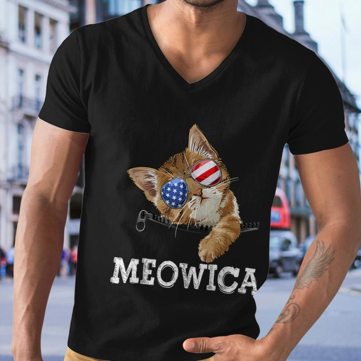 Meowica American Flag Cool Joke Cat Sunglusses 4Th Of July Men V-Neck Tshirt